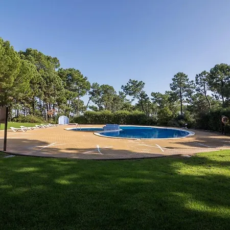 Falesia Pine Spot アルブフェイラ